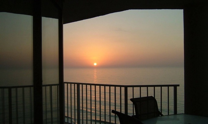 Garden City Condo | One Ocean Place 3br/3 bath end unit with large balcony!
