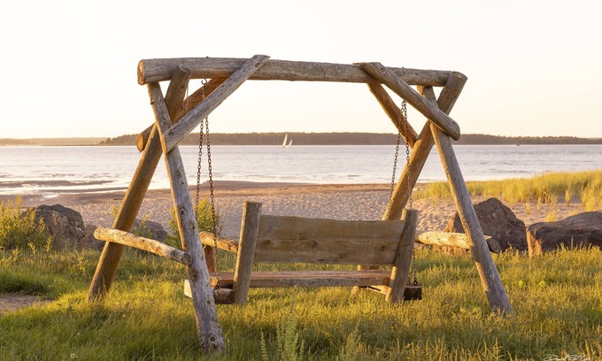 Pointe-du-Chene Cottage | One of a kind Beach House on Parlee Beach!nnSunday to Sunday only during summer.
