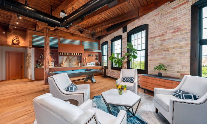 Traverse City Condo | 🌆One-of-a-Kind Downtown TC Penthouse | Luxe Design + Walk to Bay, Dining, Shops & Events ➠ 400W