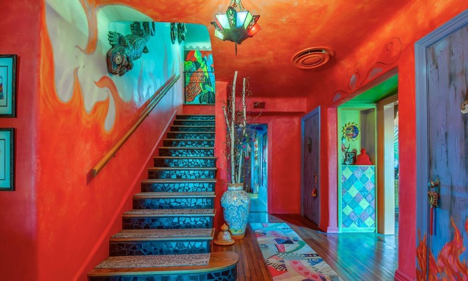 Heart of Lubbock House | One of a kind unique art home near TTU & The Historical Depot Dist.