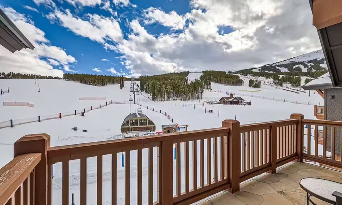 Timber Trail Apartment | One Ski Hill 4BR Slopeside Penthouse Peak 8 Ski-In/Ski-Out Luxury