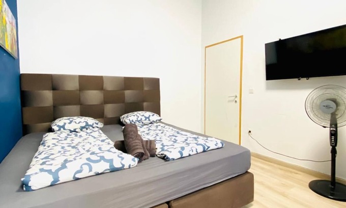 Leopoldstadt Apartment | Only 10-min to Danube River, 1BR Spacious Apt.