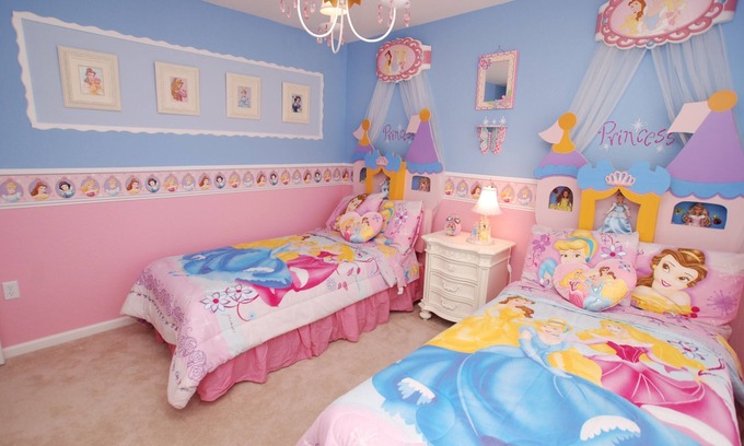 Windsor Hills House | Only 2 Miles 2 Disney-FREE Water Park- Pool-Spa- Game Room-Huge Playhouse & WiFi