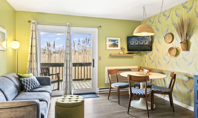 Chincoteague Condo | Only 5 min. from the Beach!