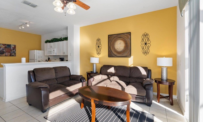 Windsor Hills House | OP7678 Windsor Hills 3 Bedroom Private Pool Townhome