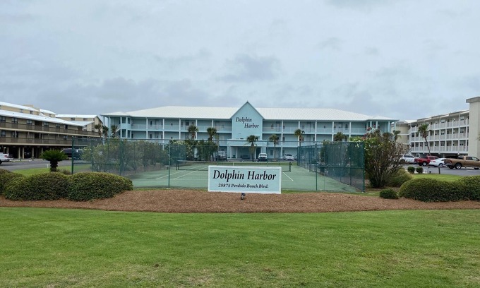Orange Beach East Condo | OPEN DATES