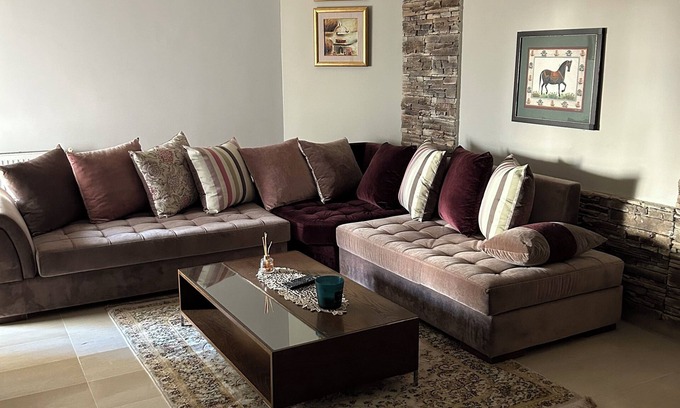 Borj Louzir Apartment | Opposite the children's play park, 8 km from the airport and 5 minutes from La Marsa.