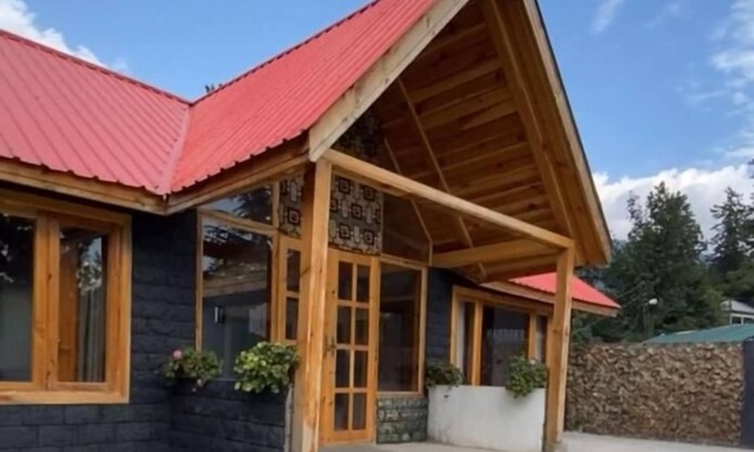 Shogran Hotel | Orangeloft Shogran