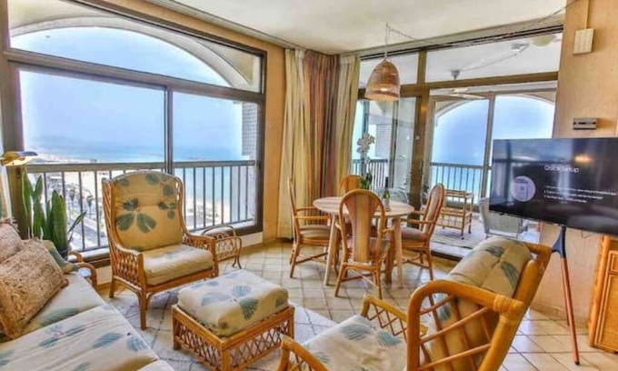 Tel Aviv City Center Apartment | Orchid Hotel Beachfront 2BR Apartment