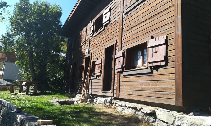 Vallorcine Ski Chalet | Original chalet with a view of Mont Blanc