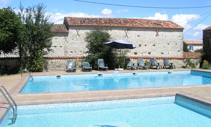 Duil-sur-le-Mignon House | Orion Les Constellations