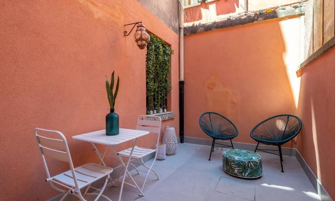 Cannaregio Apartment | Ormesini Private Courtyard Apartment