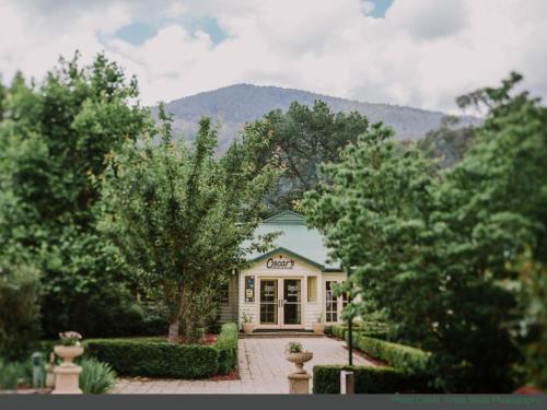 Warburton Hotel | Oscar's On The Yarra