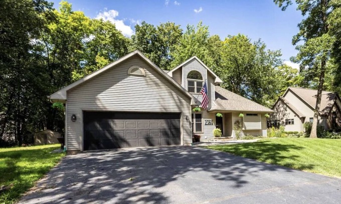 Oshkosh House | Oshkosh EAA Premier Location ~ Beautiful home steps away from all the action!