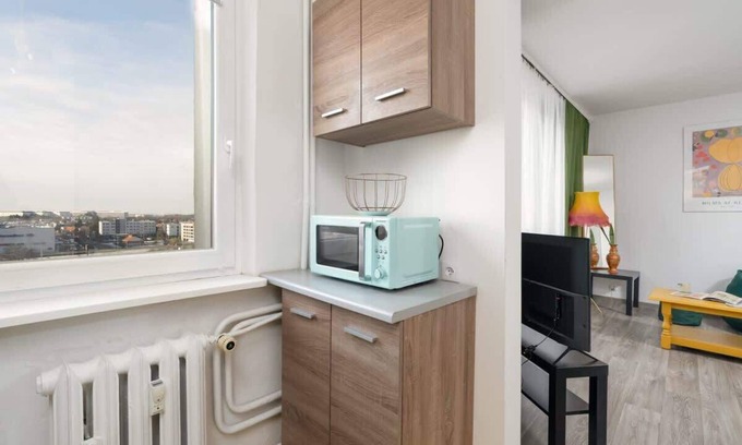 Stare Miasto District Apartment | Osiedle Zwycięstwa 20 | Studio in Poznań | Balcony