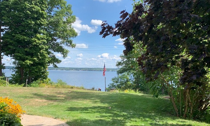 Town of Benton Cottage | Osprey Cove on Seneca Lake - Sit Back, Relax, Enjoy!
