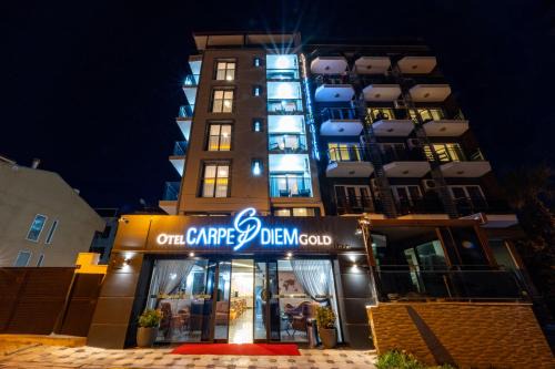 Kusadasi City Centre Hotel | Otel Carpediem Gold Kuşadası