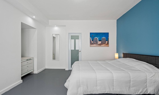 Santurce Apartment | Otium | Beach Walking Distance | King Size Bed