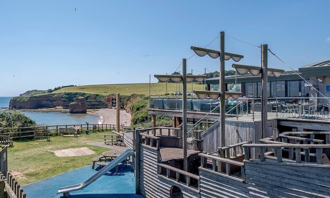 Otterton House | Otterton Premier Plus 3