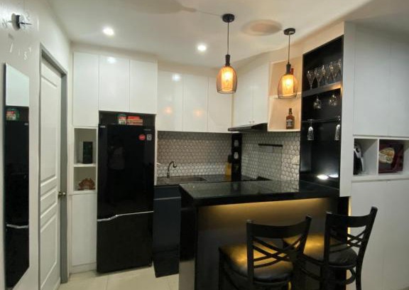 Poblacion District House | our humble home