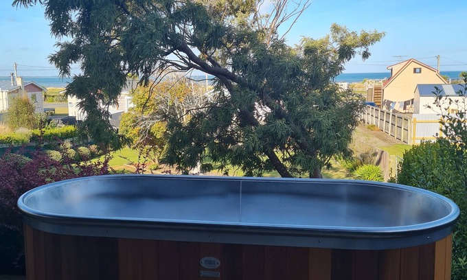 Riverton House | Our Riverton retreat with amazing sea views is the perfect getaway !