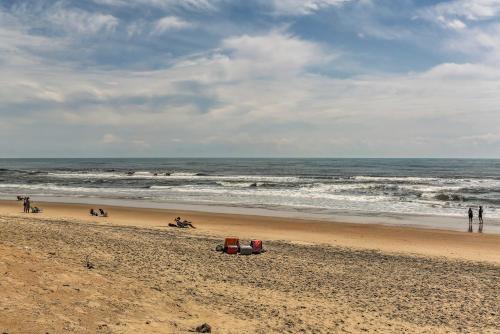 Frisco House | Outer Banks Island Cottage - 1 Mi to Frisco Beach!