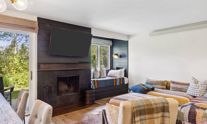 Moose Wilson Road Condo | Outpost: Indian Paintbrush 1112