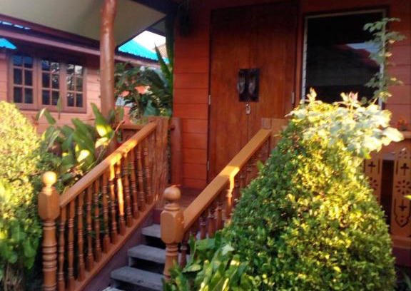 San Pu Loei Ski Chalet | ouychai resort home stay