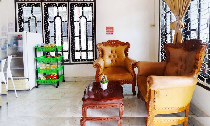 Jambi Hotel | OYO 91607 Steze Guest House Syariah