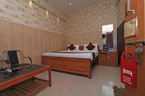 Lucknow Hotel | OYO Hotel YB Continental