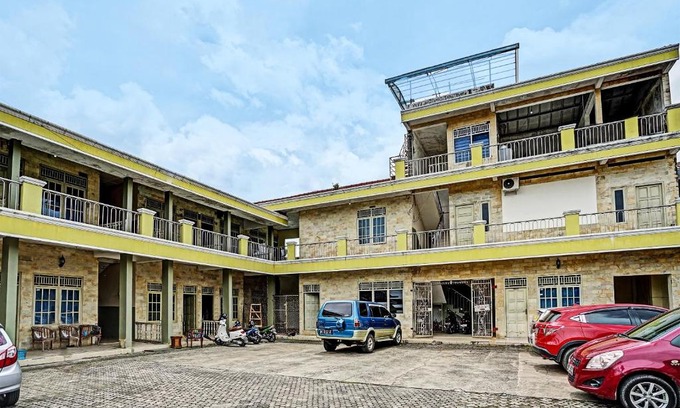 Palembang Hotel | OYO Life 91873 Nugraha Kost