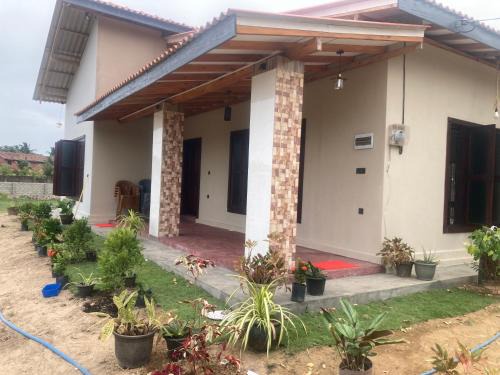 Pottuvil Division 2 Villa | Oyster bay villas Arugambay