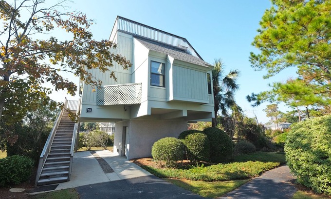 Litchfield by the Sea House | Oyster Catcher 76 Lake View 3BR 3BA Villa