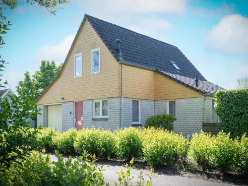 Wemeldinge House | Oyster Coast Sauna and Family Charm