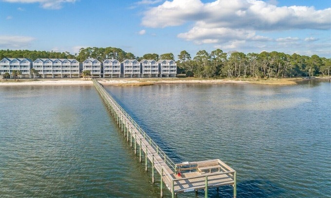 Carrabelle Condo | Oyster Oasis 2BR/2BA Luxury Condo On The Bay