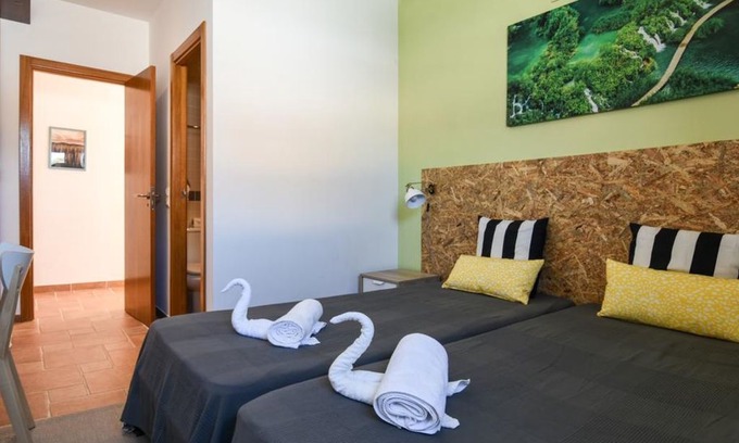 Retur House | Pé na Areia - Guest House Twin Room with Private Bathroom