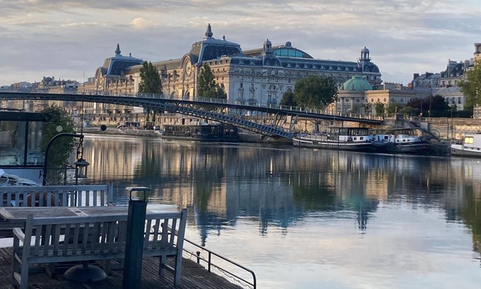 Saint-Germain-l'Auxerrois Boat Rental | Péniche Confortable Dans Environnement Préservé