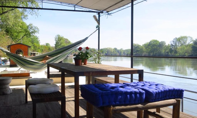 Avignon Boat Rental | péniche loft
