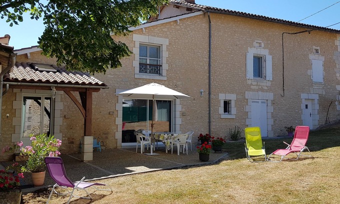 Montagrier Cottage | Périgord vert Gîte 6 pers. 25 mn from Périgueux.