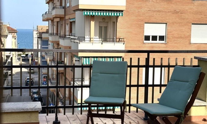 Porto Recanati Apartment | P027 - Porto Recanati, three-room apartment in the center with sea view