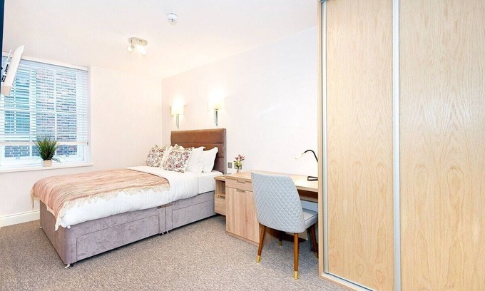 Temple Apartment | P7E Private room and shower free wifi