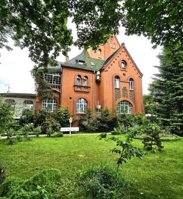 Chojnow House | Pałacyk Chojnów