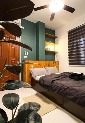 Baler Apartment | Pa-Hinga Kaliwa Homey Japandi Studio Retreat