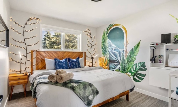 Northeast Edmonton House | Pac-Man fun, pet-friendly comfort, and cozy vibes near Downtown Edmonton