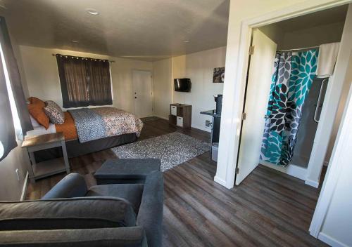 Pacific City Hotel | Pacific City Inn