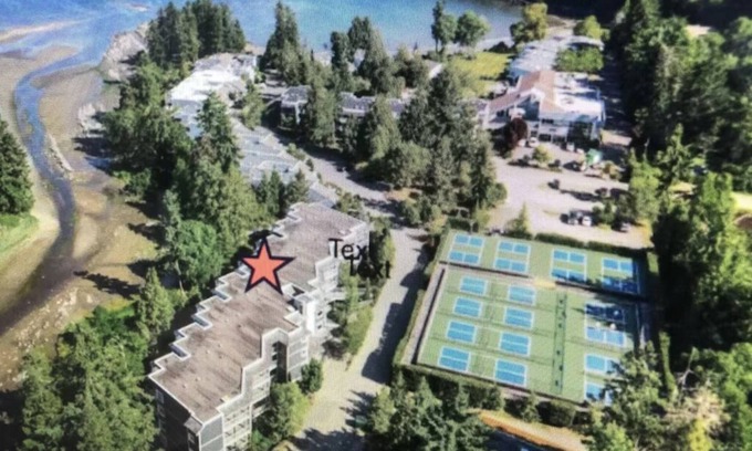 Regional District of Nanaimo Condo | Pacific Shores Resort - Snowbird Opportunity - Oceanfront!