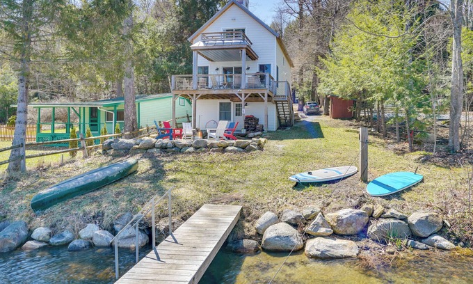 Wallingford House | Paddle, Swim & Hike: Family Lake House in Vermont