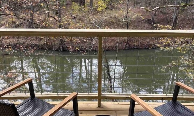 Jefferson Cabin | Paddlewhack Cabin 5-The Bow