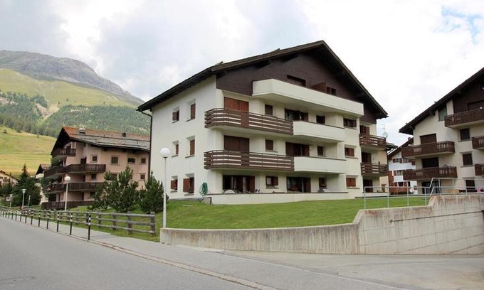 Celerina-Schlarigna Apartment | Palüdin 8