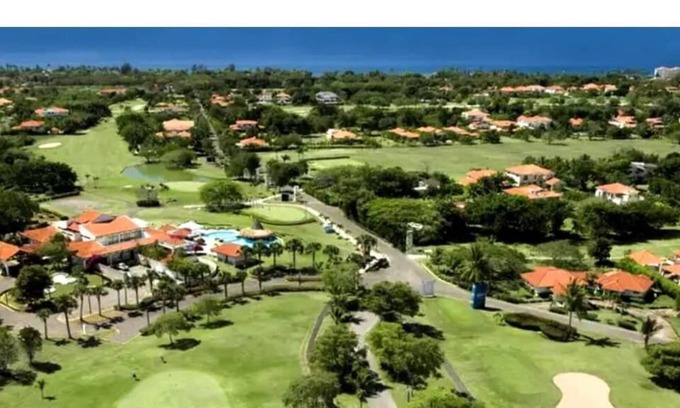 Juan Dolio House | Palatial Metro Country Club Villa